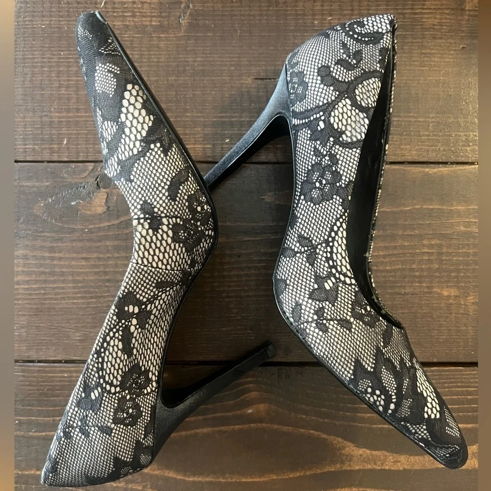 LOFT Elegant Black Lace Women’s Heels Size 8